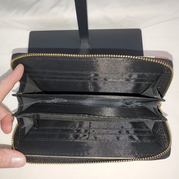 Wallet Clutch Brown Pink Hearts Zip Around 12 Card Slots 8" x 4" x 1 New - Picture 4 of 9